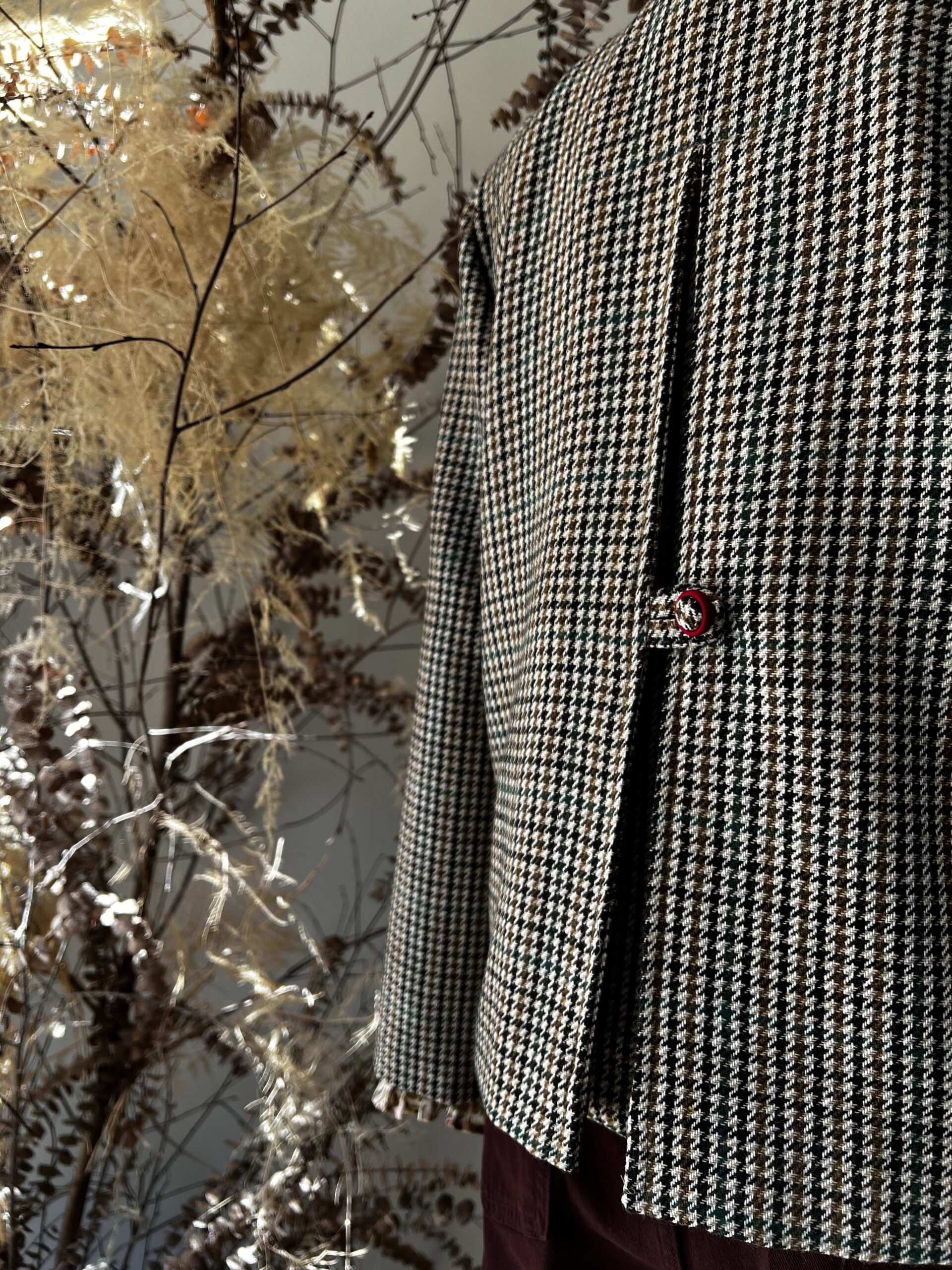 Chaqueta pliegue espalda ojo perdiz marrón