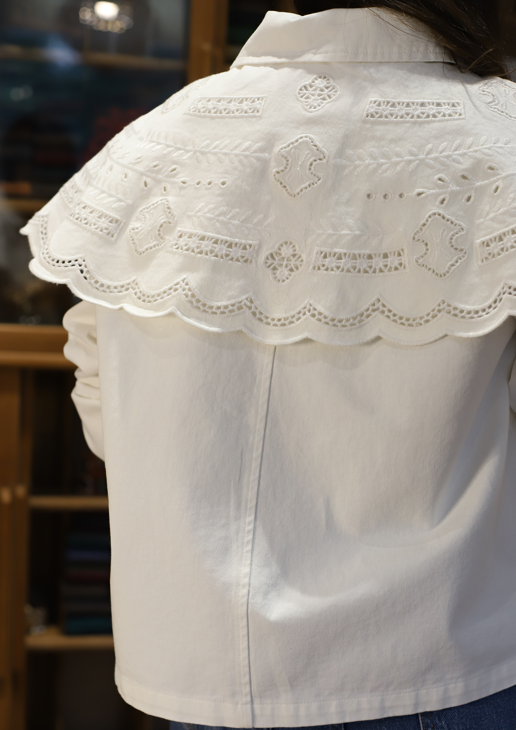 Chaqueta cuello troquelado - Imagen 3